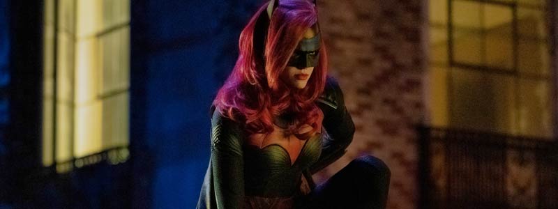 Early Reviews: Batwoman a Raving Success